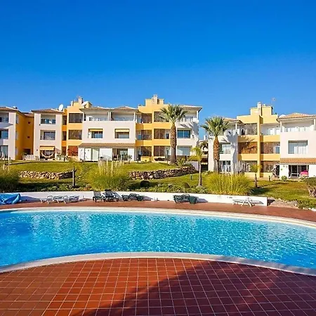 Sleeps 4 With Pool And Air Con * Benfarras