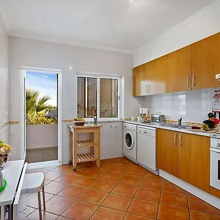 Apartamento Sleeps 4 With Pool And Air Con Benfarras